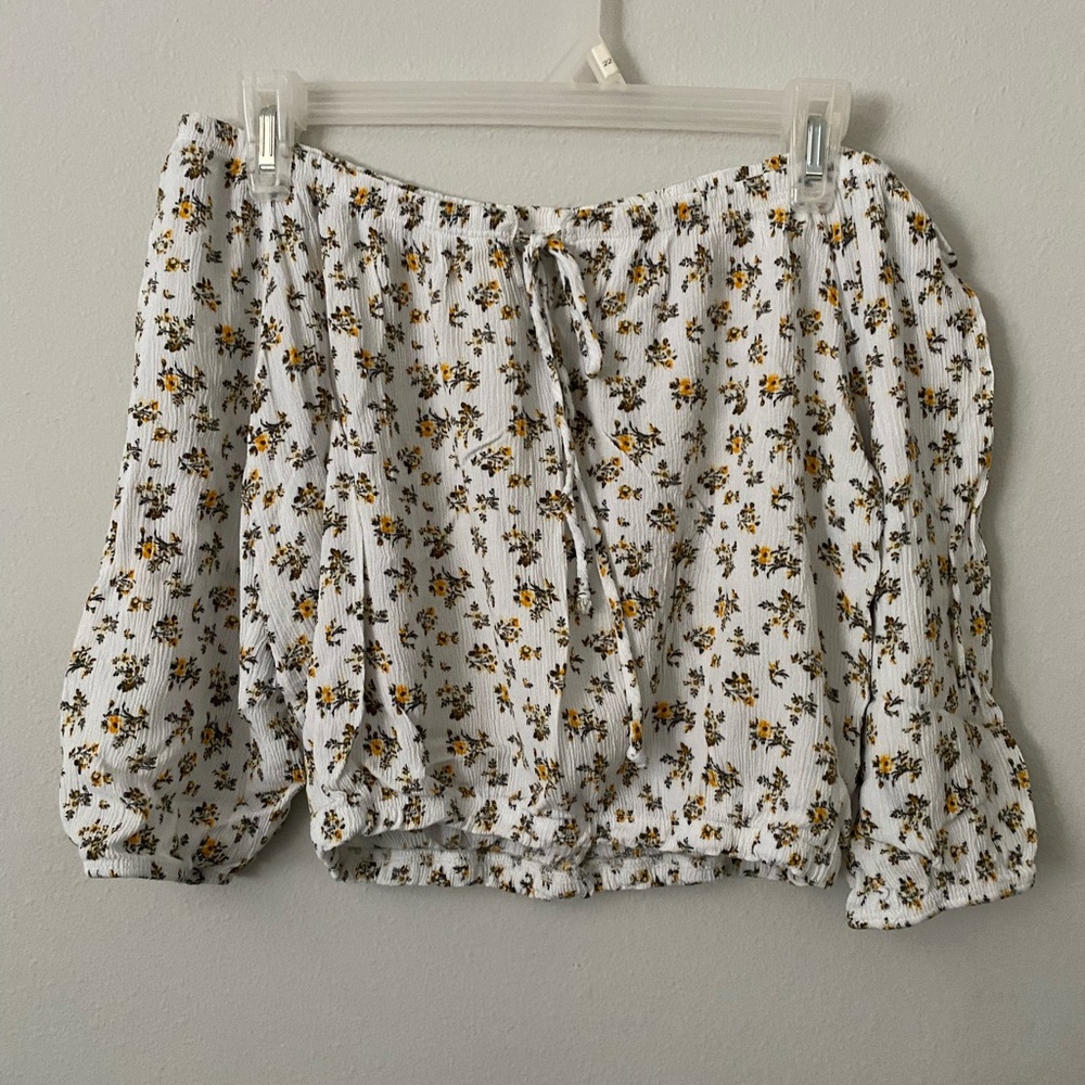 Free Kisses Cropped Floral Blouse in White and Yellow